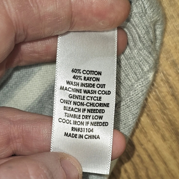 CROWN & IVY | LIGHTWEIGHT COTTON BLEND BACK ZIP OVERSIZED SWEATER - Picture 11 of 13